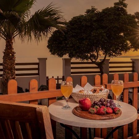 ארגאסי Villa Elizabeth - Seafront Classic Villa! מראה חיצוני תמונה