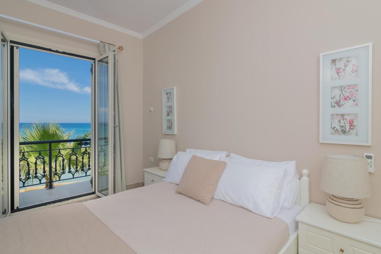 ארגאסי Villa Elizabeth - Seafront Classic Villa! מראה חיצוני תמונה
