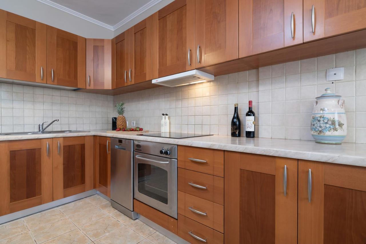 ארגאסי Villa Elizabeth - Seafront Classic Villa! מראה חיצוני תמונה